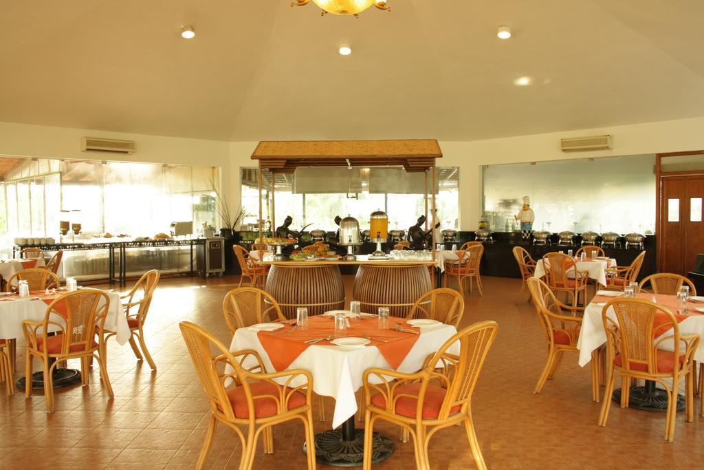 Chariot Beach Resort Mahabalipuram Exterior photo
