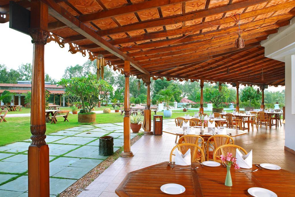 Chariot Beach Resort Mahabalipuram Exterior photo