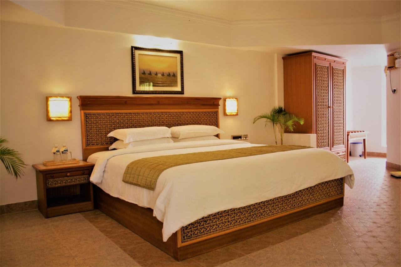 Chariot Beach Resort Mahabalipuram Exterior photo