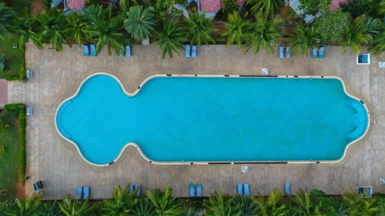 Chariot Beach Resort Mahabalipuram Exterior photo