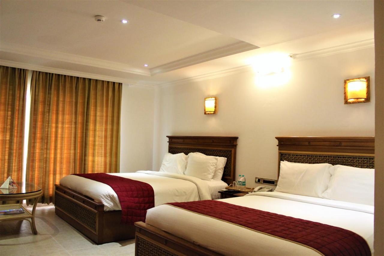 Chariot Beach Resort Mahabalipuram Exterior photo