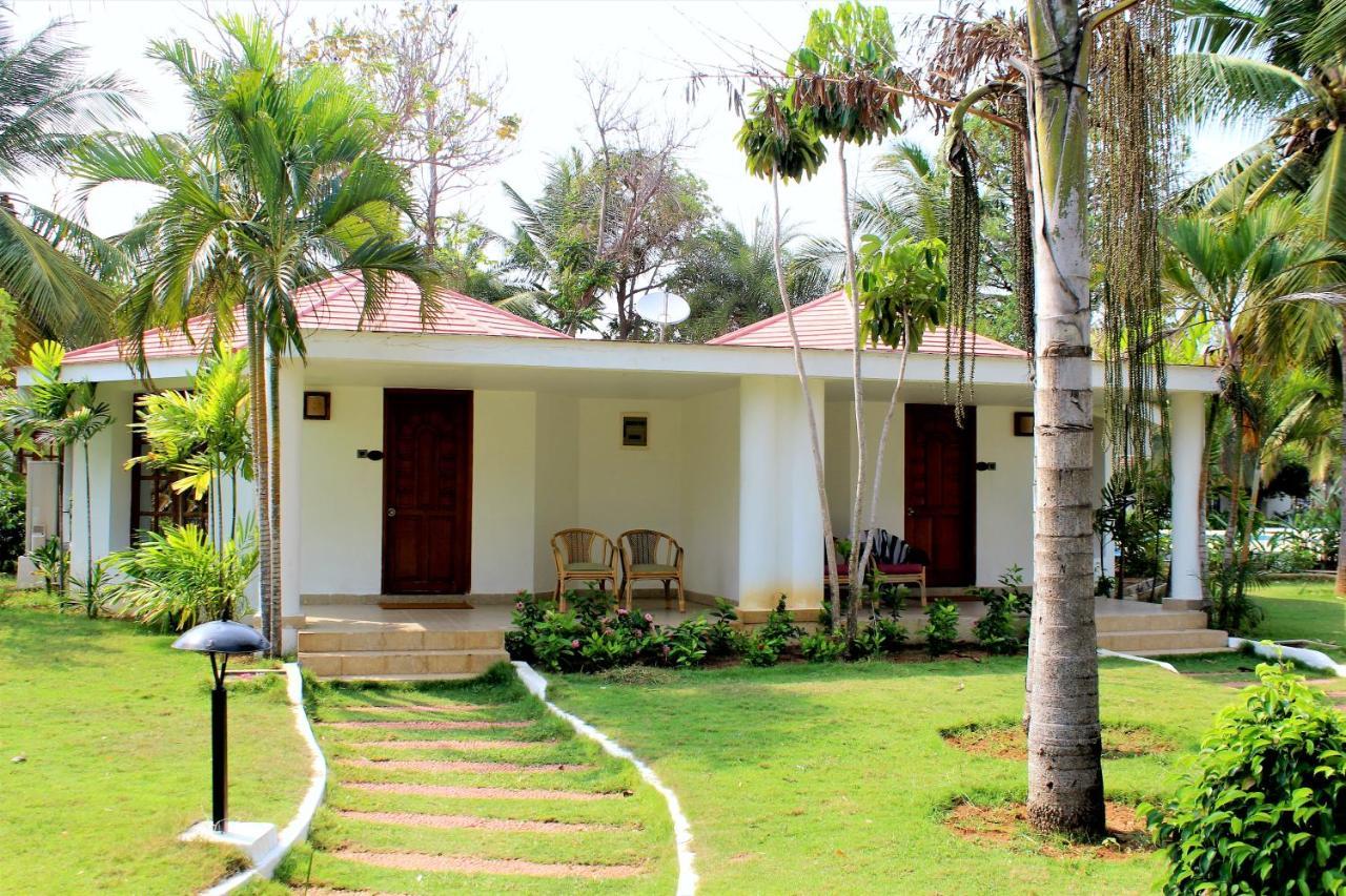 Chariot Beach Resort Mahabalipuram Exterior photo