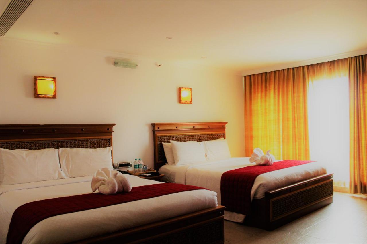 Chariot Beach Resort Mahabalipuram Exterior photo
