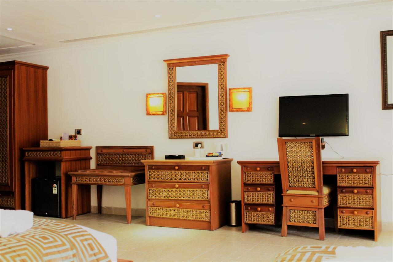 Chariot Beach Resort Mahabalipuram Exterior photo