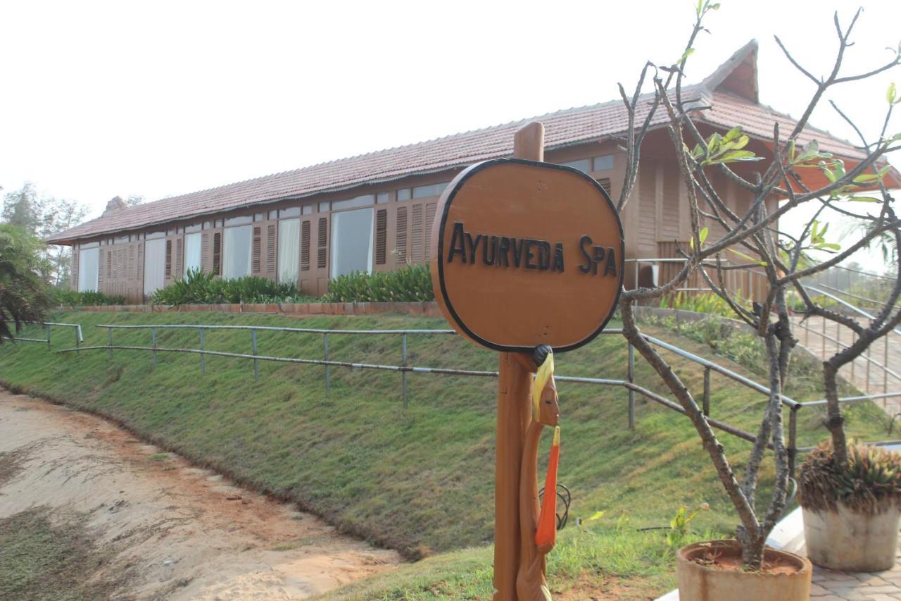Chariot Beach Resort Mahabalipuram Exterior photo